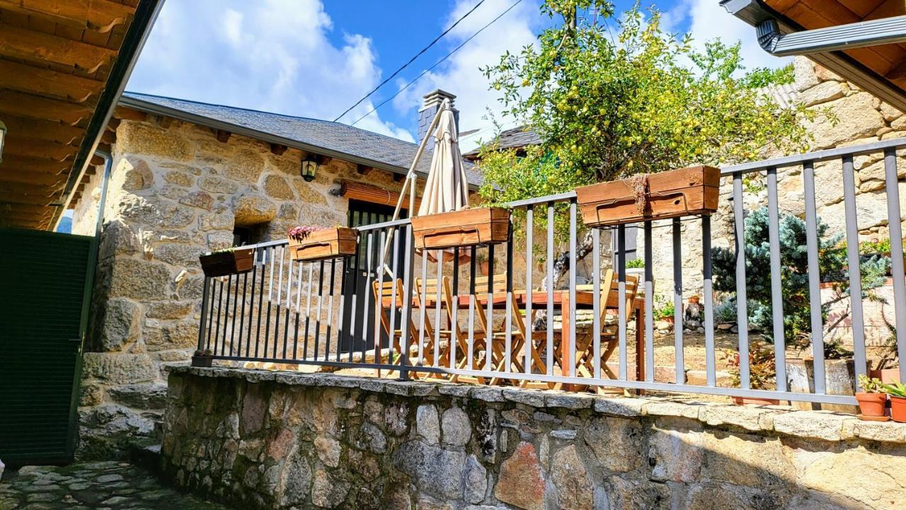 Conjunto Entre Acebos Guest House Sotillo de Sanabria Екстериор снимка