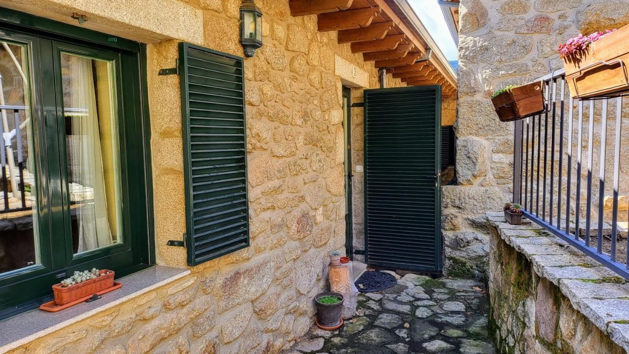 Conjunto Entre Acebos Guest House Sotillo de Sanabria Екстериор снимка