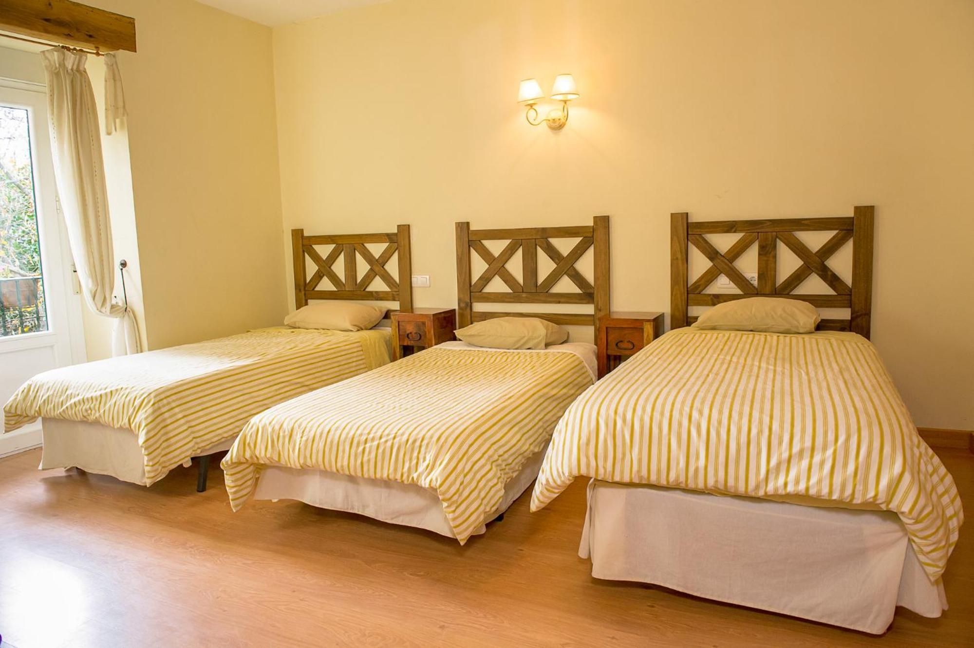 Conjunto Entre Acebos Guest House Sotillo de Sanabria Екстериор снимка